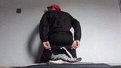 Adidasfun1 Fucking &amp_ wanking in an abandonated dirty Arab Nike TN wearing Bayern pants. Thumb