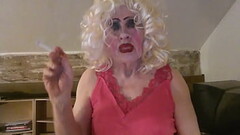 Slutty CD, Sissy Sarah Millward plays with her sissy clit and sticks dildo up her lady hole, but can Thumb
