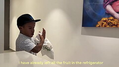DELIVERY EATS MY BANANA Thumb
