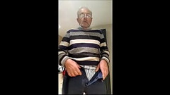 70 year old having a quick wank. bengeeman Thumb