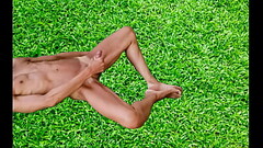 Fake grass cum Thumb