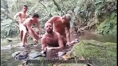 suruba na cachoeira Thumb